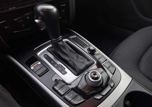 Audi A4 cena 25900 przebieg: 289000, rok produkcji 2010 z Pieszyce małe 436